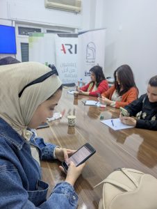 مشاركات في جلسة تدريبية للصحفيات حول الذكاء الاصطناعي